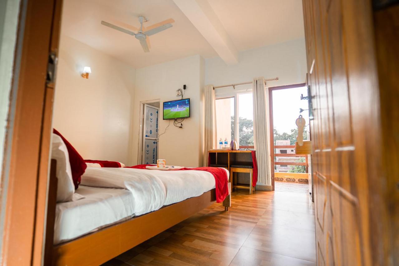 Hotel Dela Mount Pokhara Exterior foto