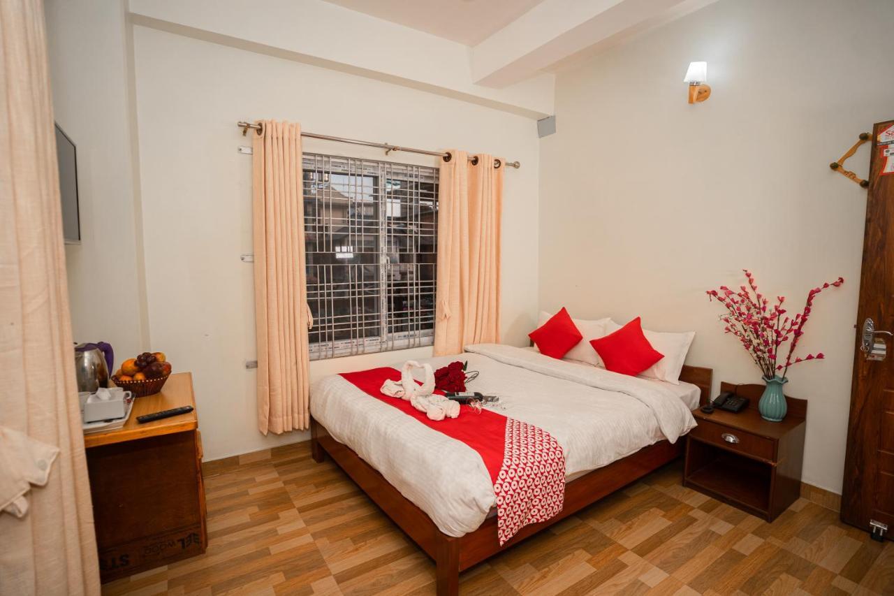 Hotel Dela Mount Pokhara Exterior foto
