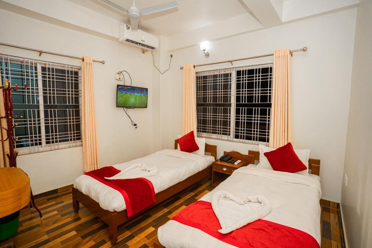 Hotel Dela Mount Pokhara Exterior foto
